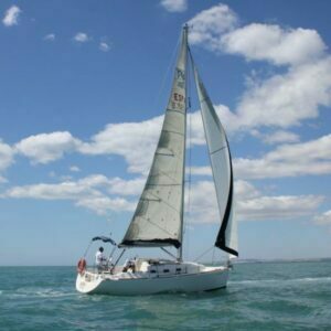 Reservar Velero Totem